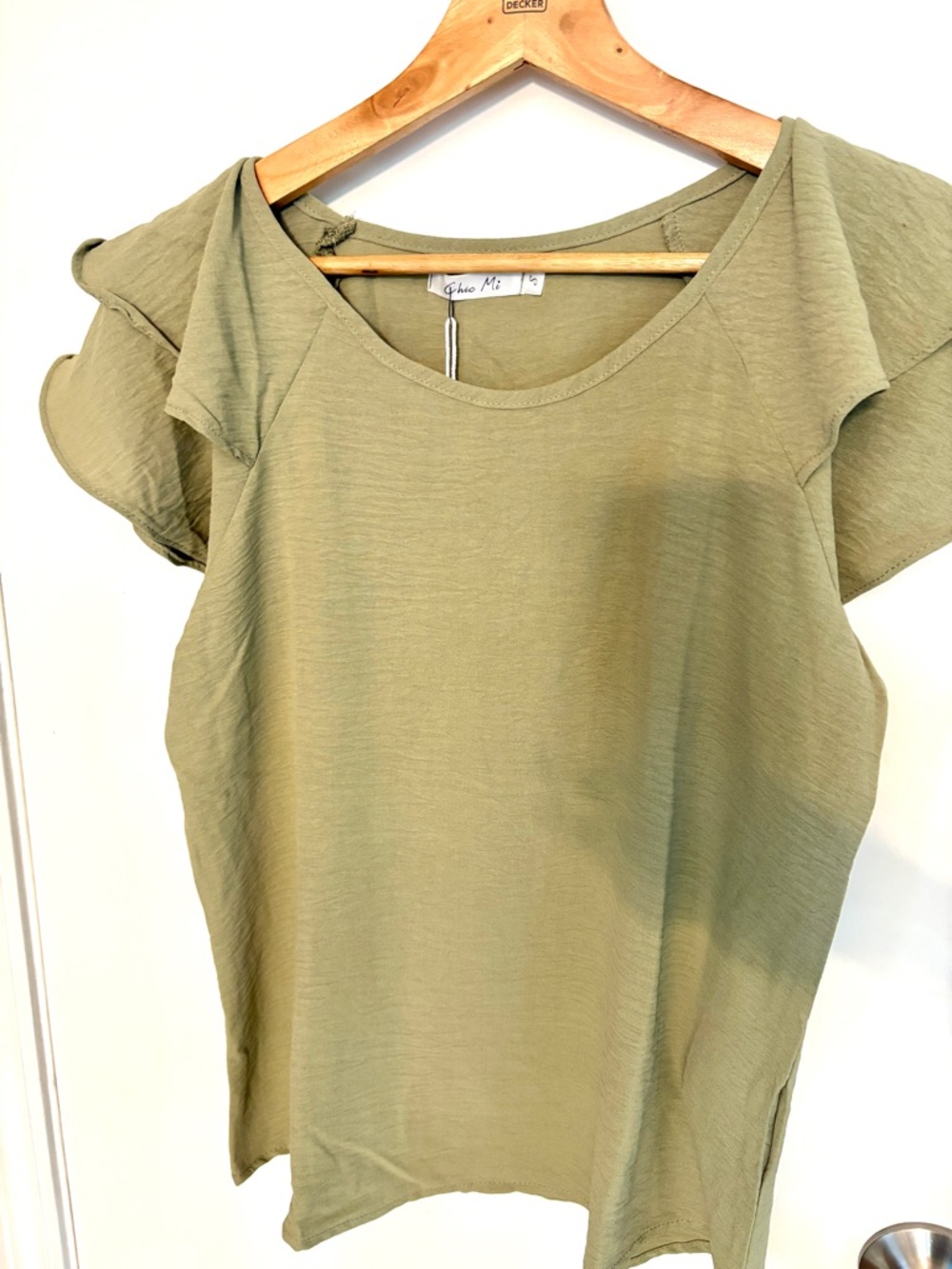 chic Olive Green Ruffle Sleeve Blouse
